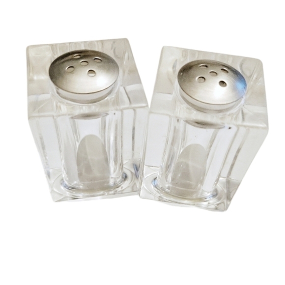 SaLT PEPPER Shakers Square Mid-Century Vintage Lucite - Picture 1 of 10